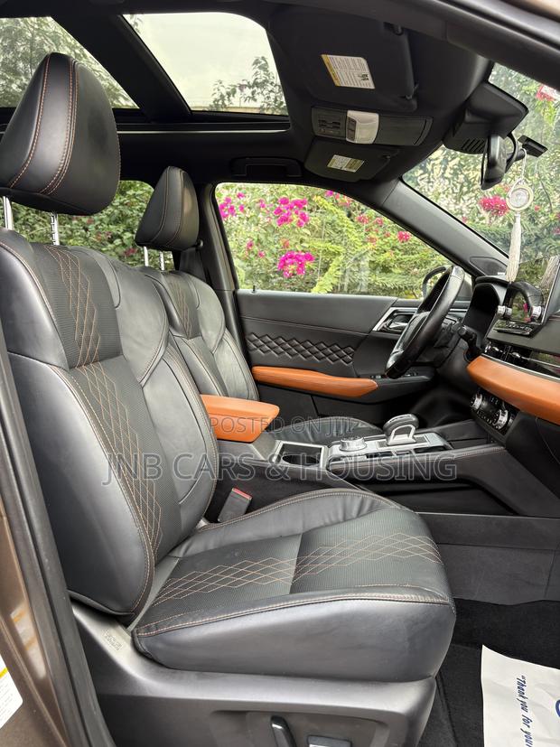 Mitsubishi Outlander SEL 2022 Brown