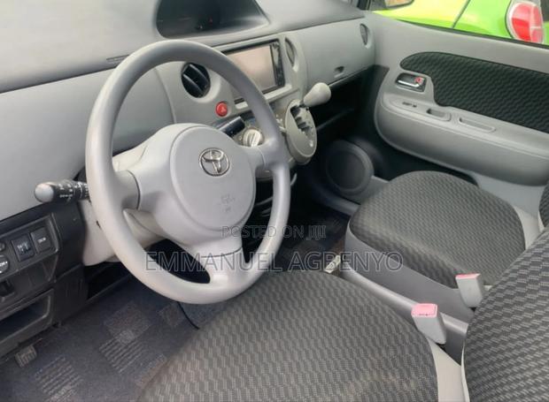 Toyota Sienta 2011 White