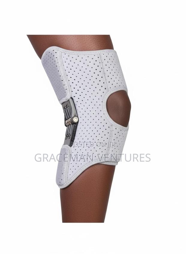 1pc Knee Support Built in Springs Sports Protector Knee Brace