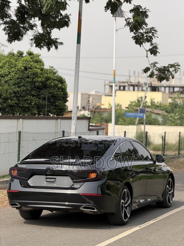 Honda Accord Sport (2.0L 4cyl Turbo 10A) 2019 Black photo 6