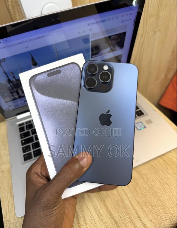 Apple iPhone 15 Pro Max 256 GB Blue photo 2
