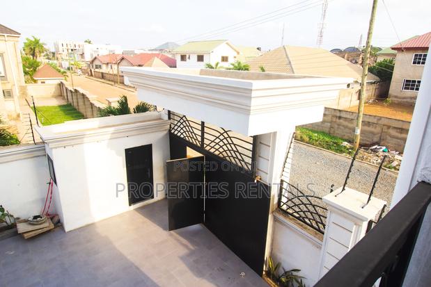 6bdrm Apartment in Accra Metropolitan for rent photo 2