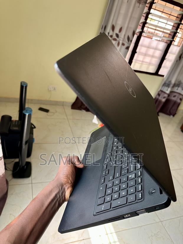 Laptop Dell Latitude 3580 8GB Intel Core I3 SSD 128GB photo 4