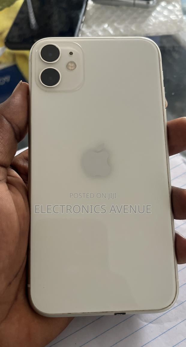 Apple iPhone 11 128 GB White photo 2