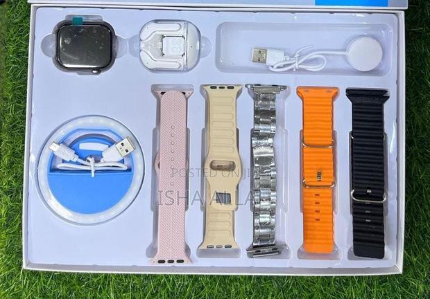 Dp7 Smartwatch Lifestyle Set With Mini Selfie Light photo 2