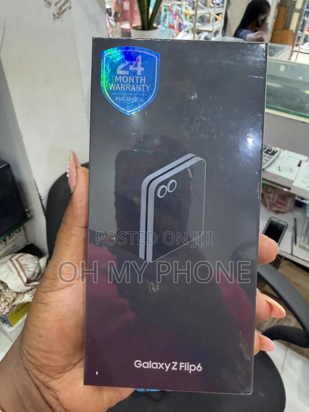 New Samsung Galaxy Z Flip6 256 GB Gray
