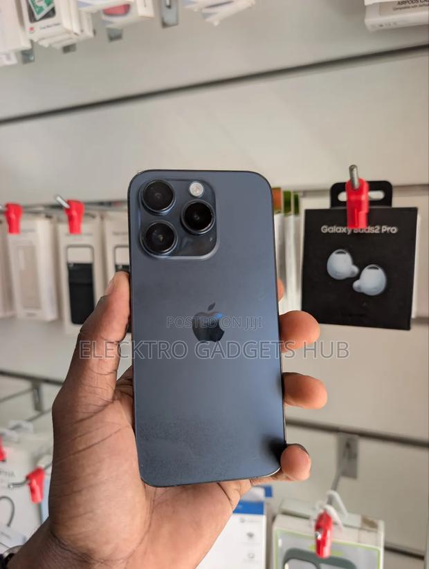 Apple iPhone 15 Pro 128 GB Blue photo 5