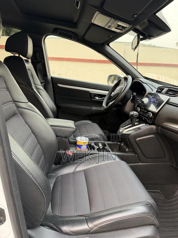 Honda CR-V 2022 White