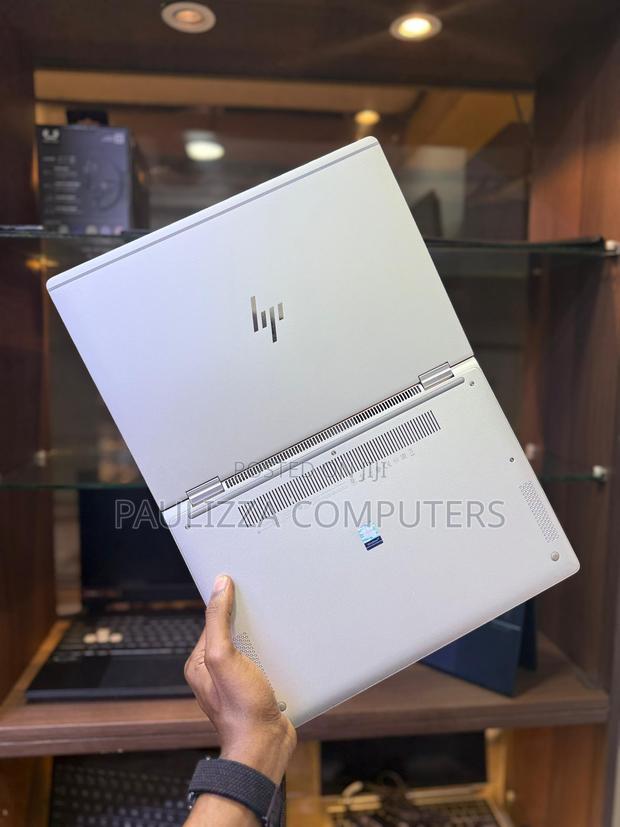 Laptop HP EliteBook 1030 16GB Intel Core i7 SSD 512GB photo 3