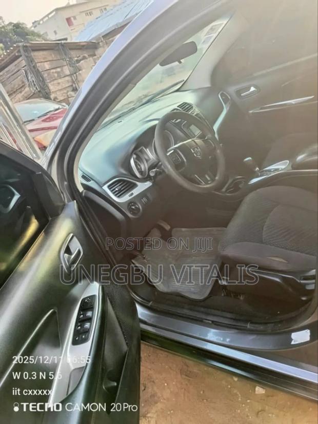 Dodge Journey SE FWD 2013 Gray