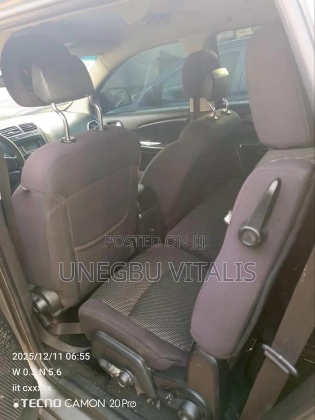 Dodge Journey SE FWD 2013 Gray