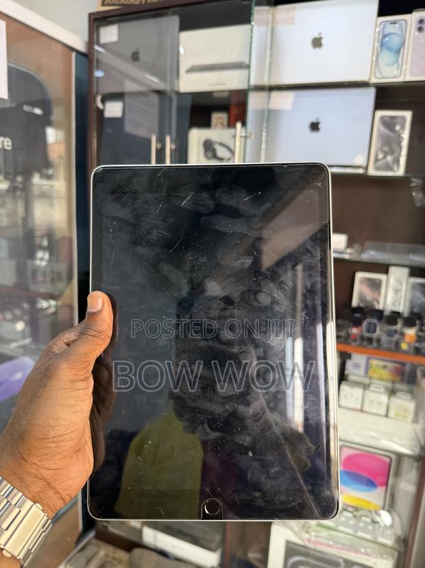 Apple iPad 10.2 (2019) 64 GB Silver photo 2