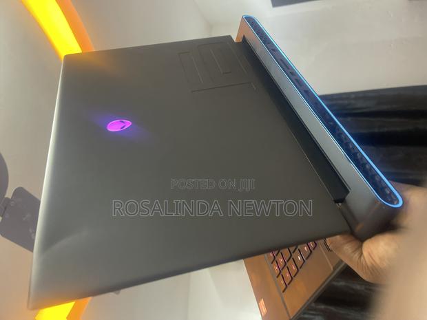 Laptop Dell Alienware M16 R1 16GB Intel Core I7 SSD 1T photo 6