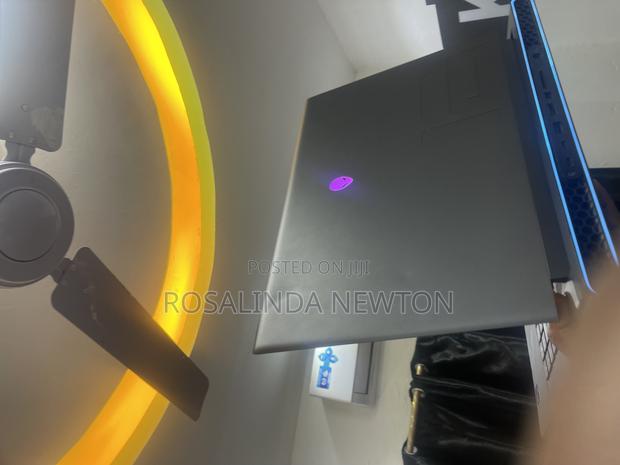 Laptop Dell Alienware M16 R1 16GB Intel Core I7 SSD 1T photo 8