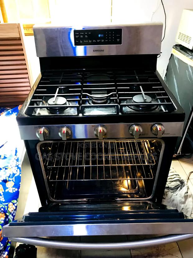 Samsung Gas Range photo 2