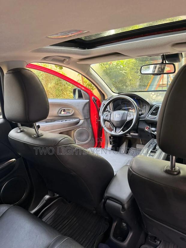 Honda HR-V EX-L w/Navigation AWD 2017 Red photo 4
