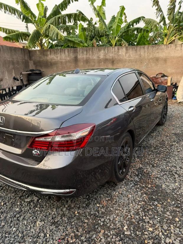 Honda Accord Sport SE 4dr Sedan FWD (2.4L 4cyl 2A) 2017 Gray