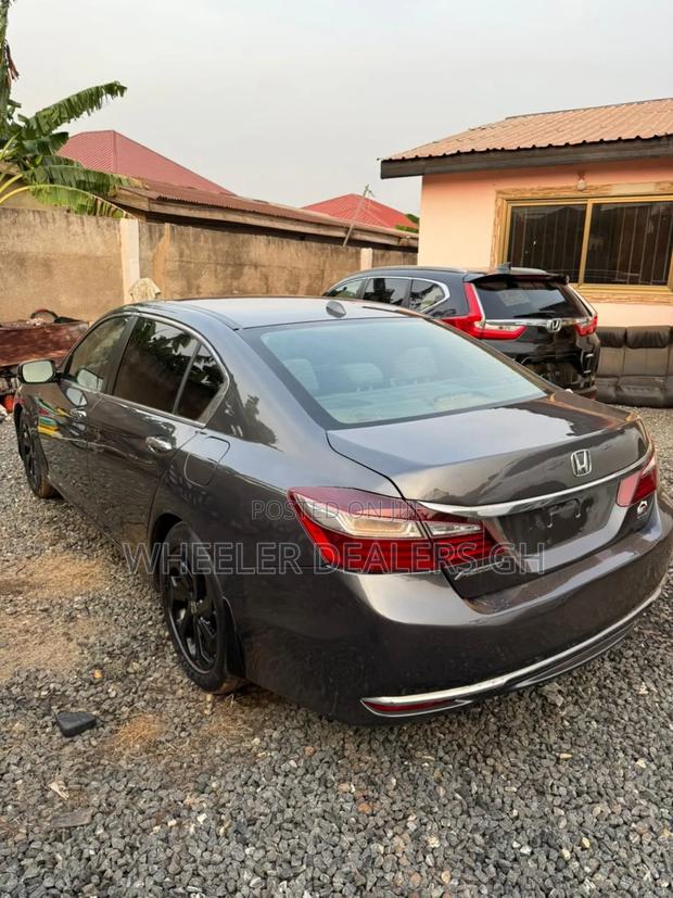 Honda Accord Sport SE 4dr Sedan FWD (2.4L 4cyl 2A) 2017 Gray