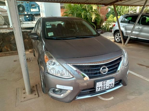 Nissan Versa 1.6 S 2018.5 2018 Gray
