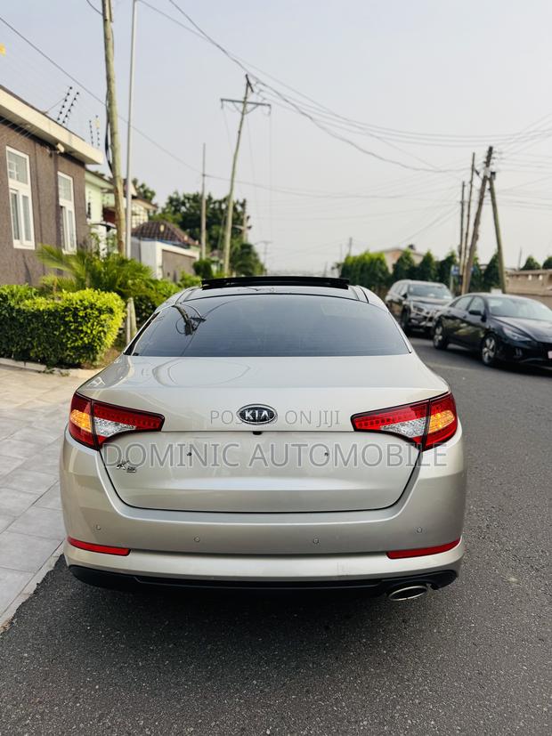 Kia K5 2.0 500h 2014 Gold