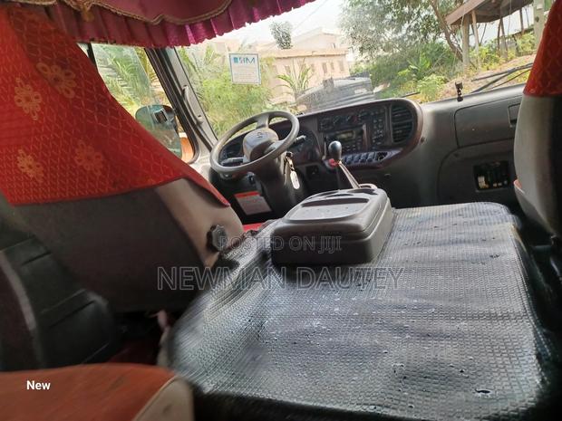 Hyundai County 2014 White