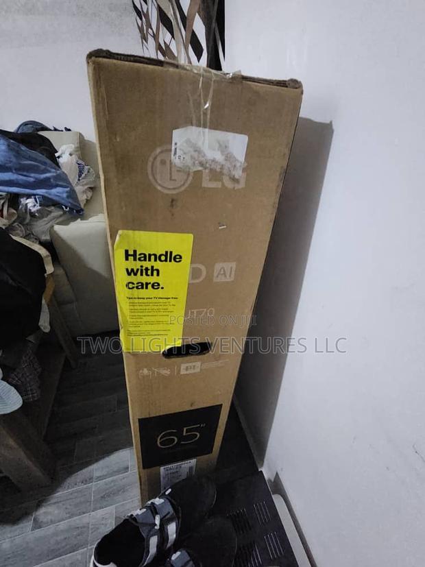 65' Lg Uhd Smart Ai Tv photo 3