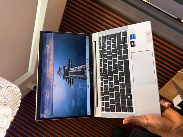 Laptop HP EliteBook 840 G8 16GB Intel Core i5 SSD 256GB photo 2