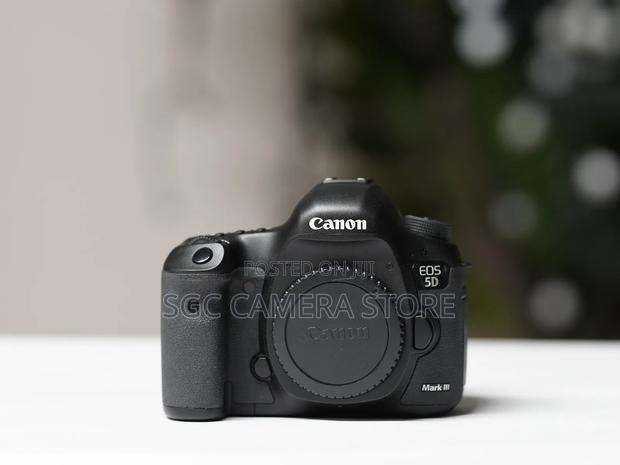 Canon 5d Mark Iii || 6-months Warranty | Like New photo 2