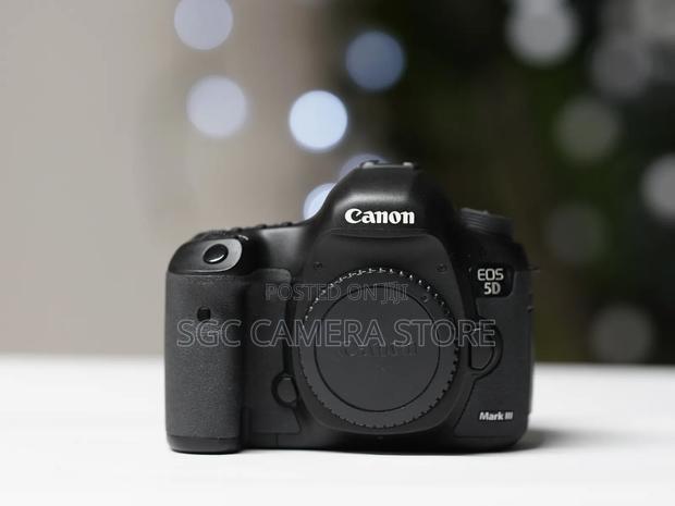 Canon 5d Mark Iii || 6-months Warranty | Like New photo 3