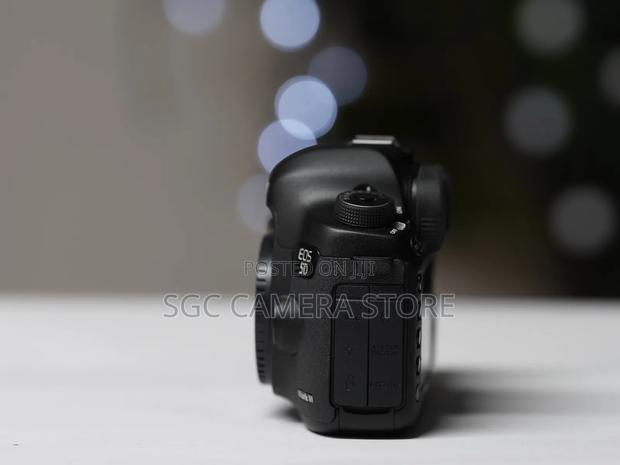 Canon 5d Mark Iii || 6-months Warranty | Like New photo 4