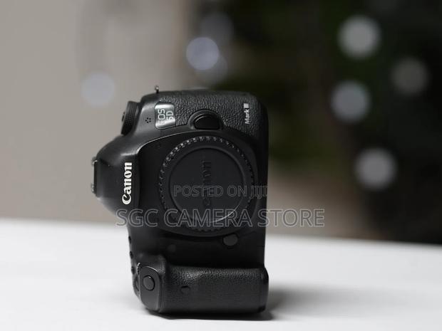 Canon 5d Mark Iii || All Accessories Included || 8-months Warranty. photo 5
