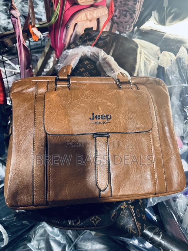 Pure Leather Jeep Unisex 16 Inches Laptop Bag With Shoulder Strap. · Photo 4