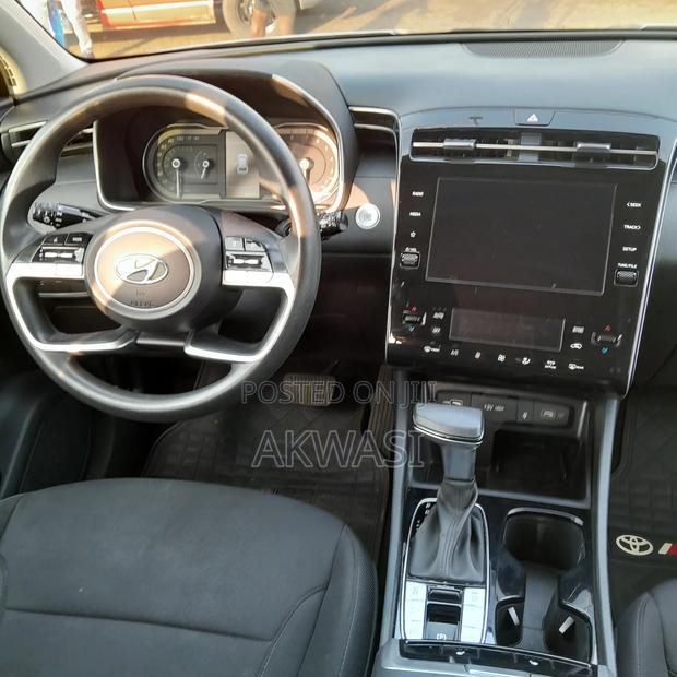Hyundai Tucson SEL 2024 Silver photo 10