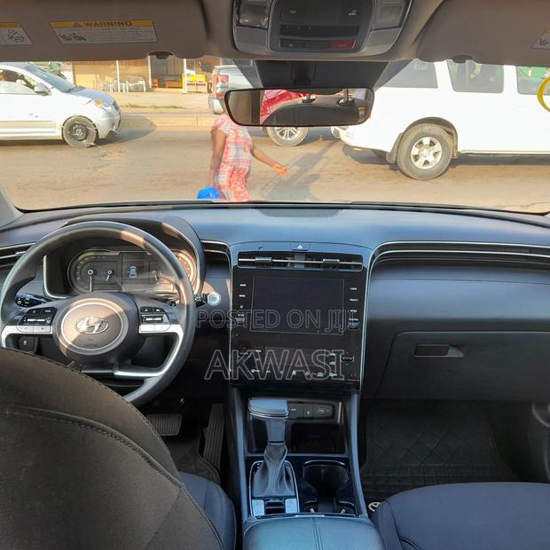 Hyundai Tucson SEL 2024 Silver photo 11