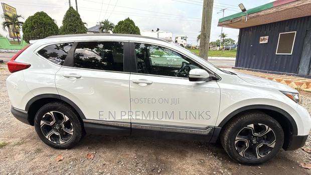 Honda CR-V Touring AWD 2019 White photo 6