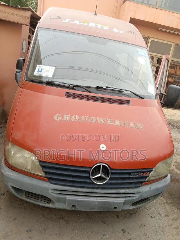 Mercedes-Benz Sprinter 2012 Brown