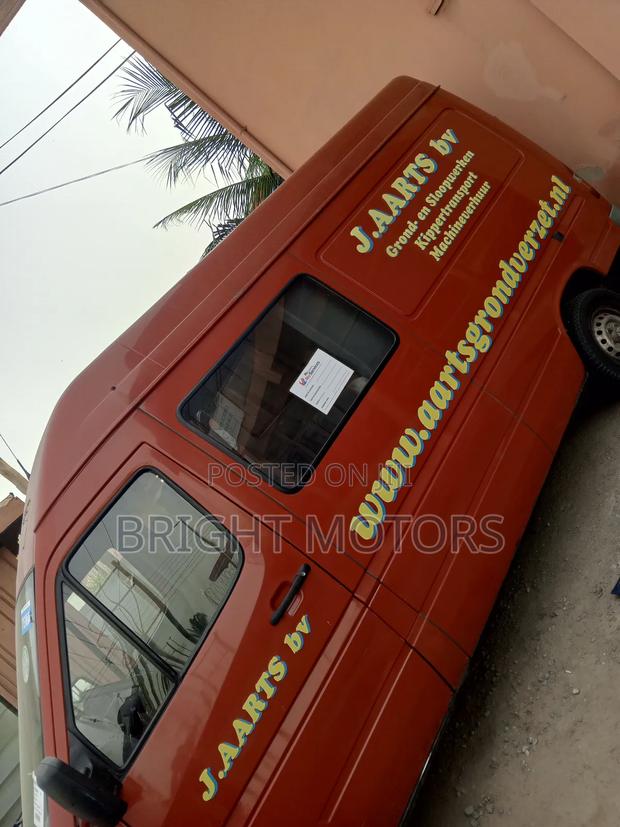 Mercedes-Benz Sprinter 2012 Brown photo 5