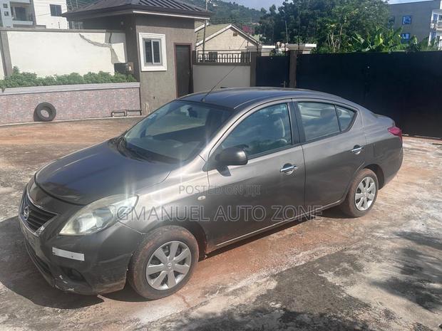 Nissan Almera 2013 Matt Black photo 3