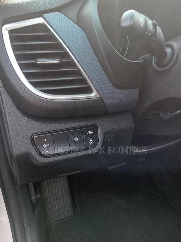 Kia Seltos 2.0 MPI 2021 White photo 4