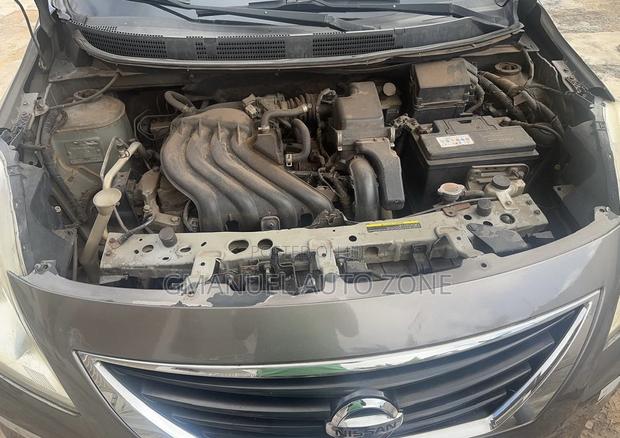 Nissan Almera 2013 Matt Black photo 8