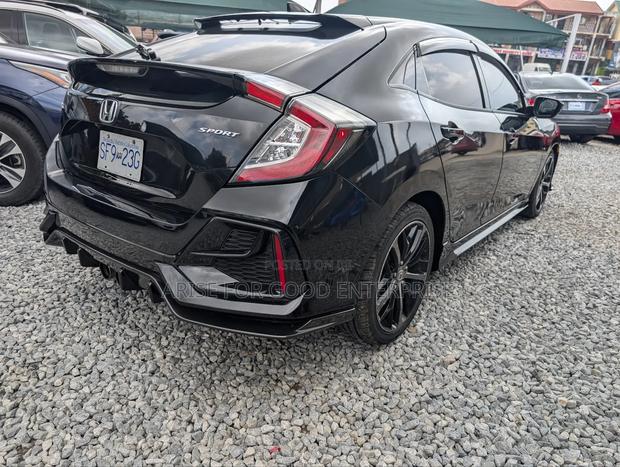 Honda Civic Sport Hatchback 2020 Black photo 6