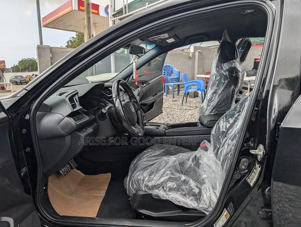Honda Civic Sport Hatchback 2020 Black photo 8