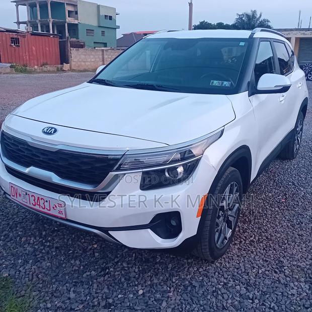 Kia Seltos 2.0 MPI 2021 White photo 10