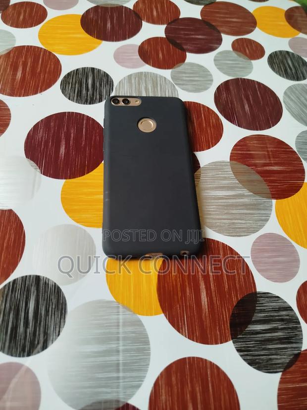 Huawei P Smart 128 GB Gold photo 2