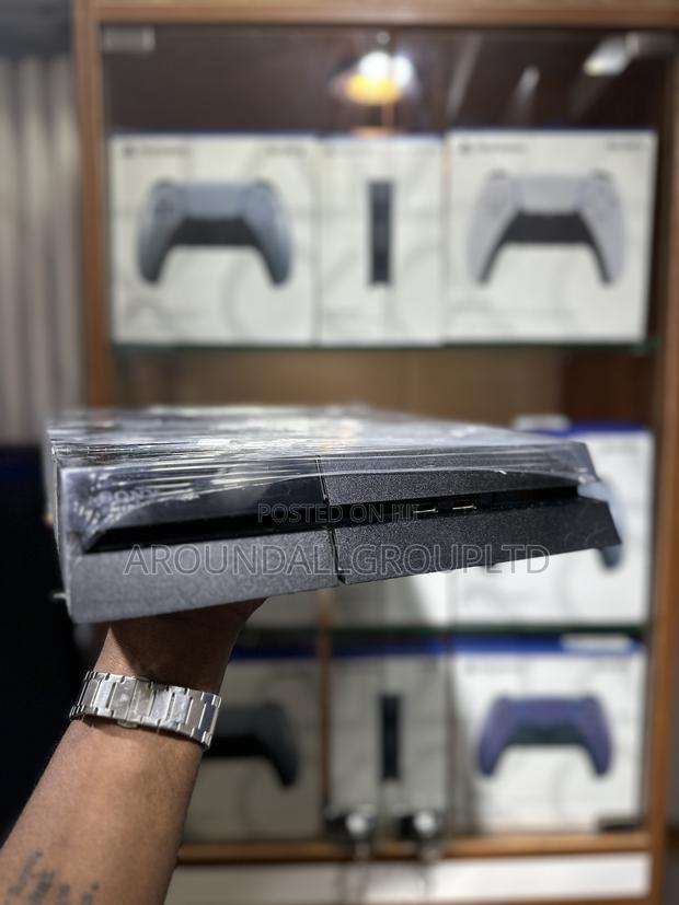 Playstation 4 photo 4