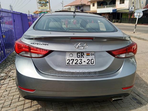 Hyundai Elantra 2015 Beige