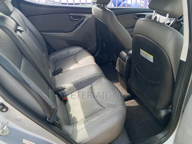 Hyundai Elantra 2015 Beige