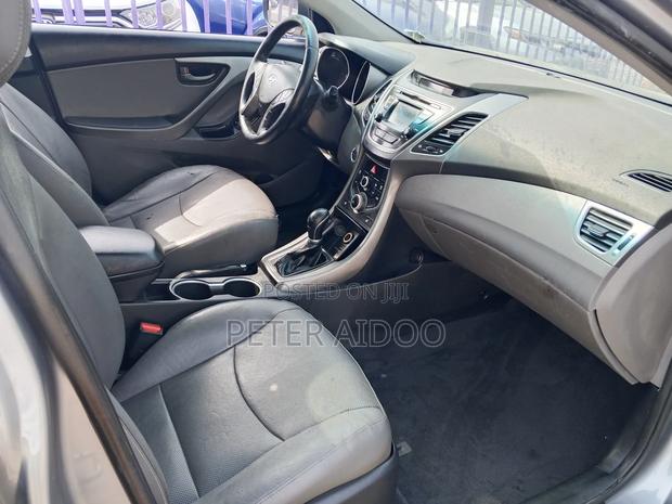 Hyundai Elantra 2015 Beige