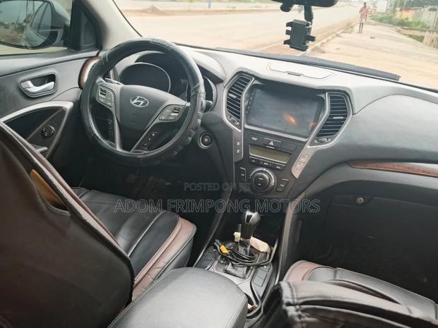 Hyundai Santa Fe 2014 Silver photo 2