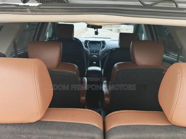 Hyundai Santa Fe 2014 Silver photo 4